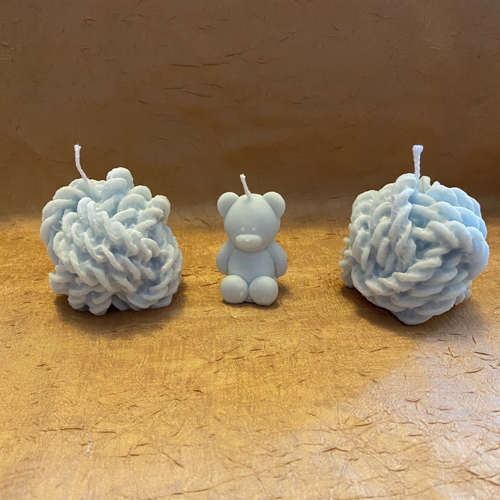 Set of 3 Handmade Baby Bear and Knotted shaped soy wax Candles never used